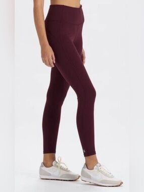 Like New! Vuori Pace High Rise Legging